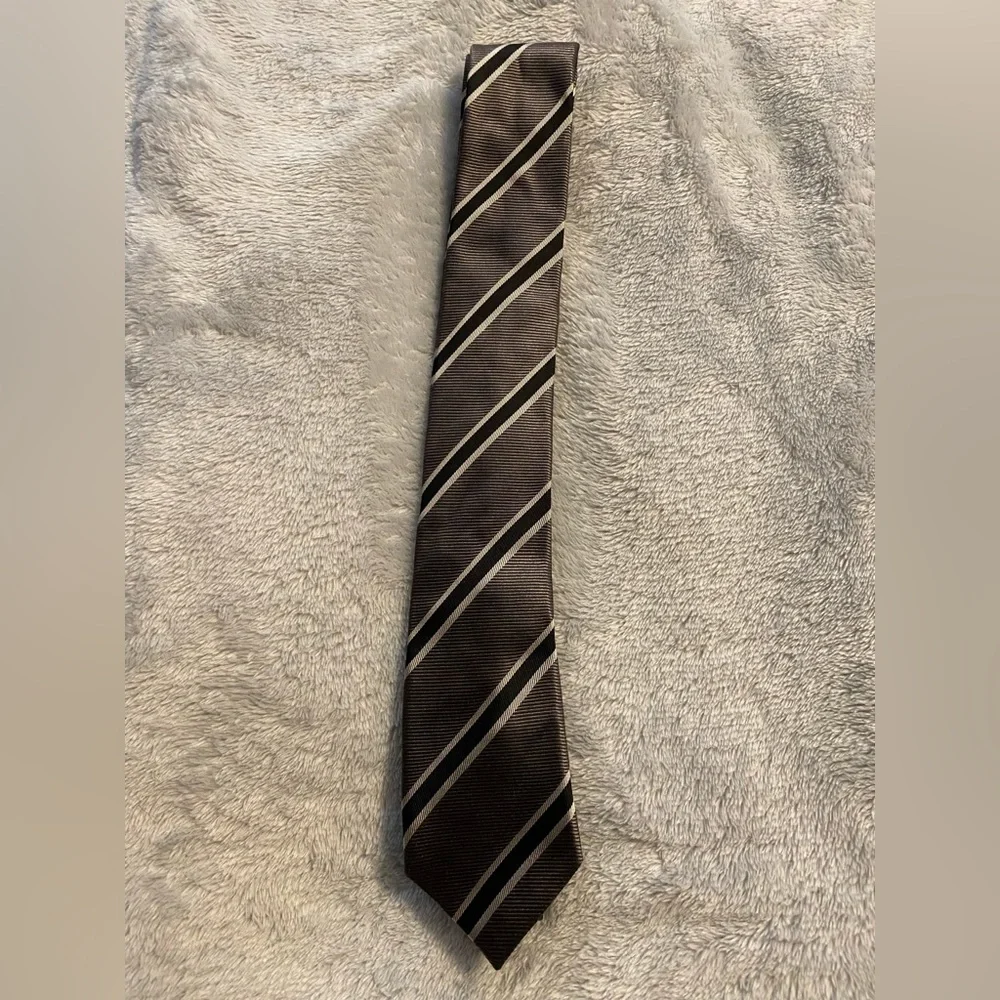 Men's Vintage Guess Premium 100% Silk tie